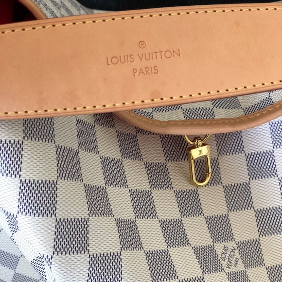 Authentic Delightful MM - Picture 2 of 8